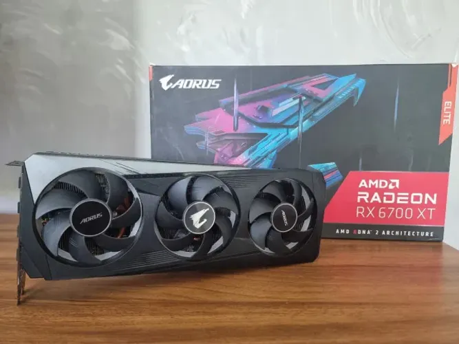 RX 6700 XT 12gb Aorus Elite