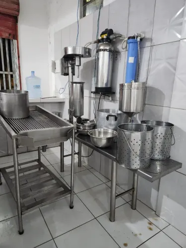 VENDO MAQUINÁRIO COMPLETO PARA PRODUÇÃO DE AÇAÍ.