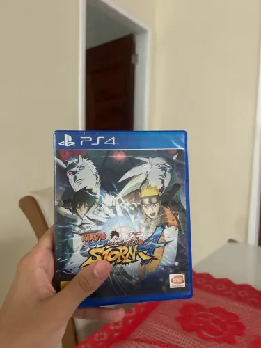 Jogo cod modern warfare na caixa de naruto
