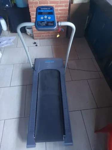 Esteira elétrica perfeita, 220 volts, ideal pr sua caminhada , *