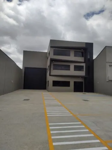 Galpão_Barracão_Logistica para alugar por R$ 16900.00, 550.00 m2 - BOQUEIRAO - CURITIBA/PR