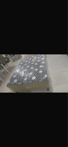 Cama de casal apenas 450,00