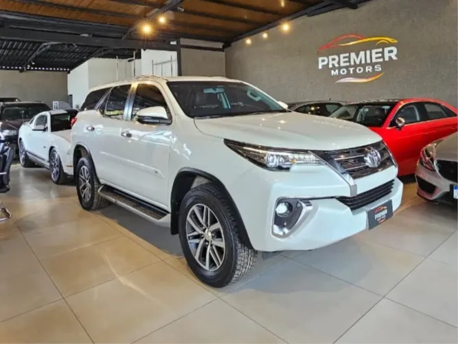Toyota Hilux SW4 4X4 2.8 Diesel 2020