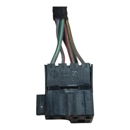 Plug conector chicote tampa porta malas vw fox 2008 2014