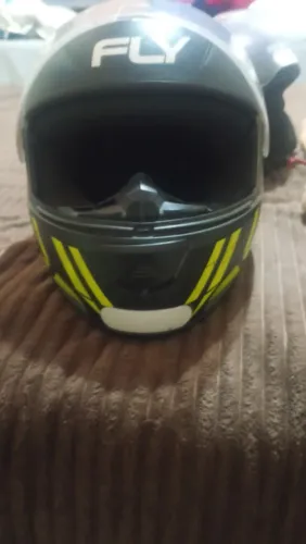 Capacete fly