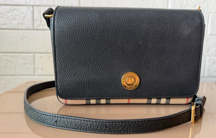 Bolsa Burberry em couro Original 
