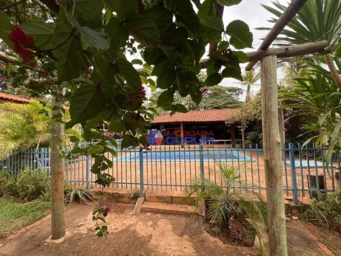 Chácara com 3 dormitórios à venda, 14200 m² por R$ 1.600.000,00 - Morada Campestre - São J