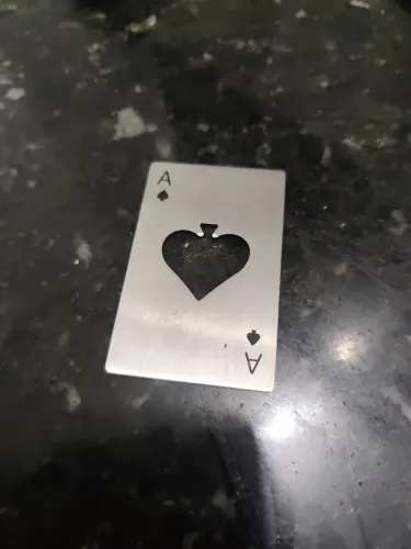 Abridor de garrafa aço inoxidável carta de baralho ?