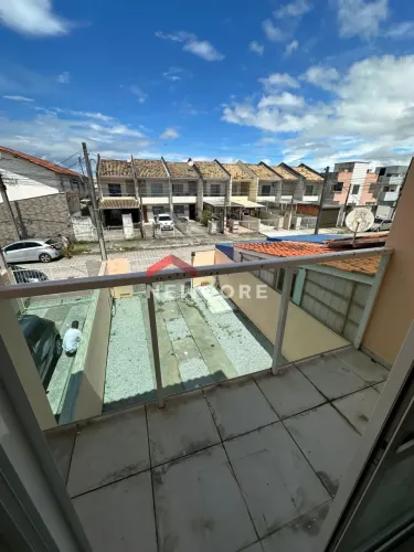 Sobrado em Rua das Alfazemas - Barra do Aririú - Palhoça/SC