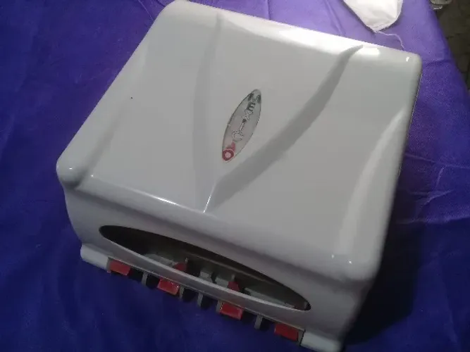 Porta Toalha e Porta Detergente para WC Comércio.