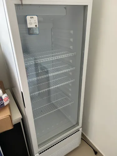 Geladeira Refrigerador Expositor 268L EOS