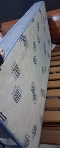 Colchão de espuma solteiro