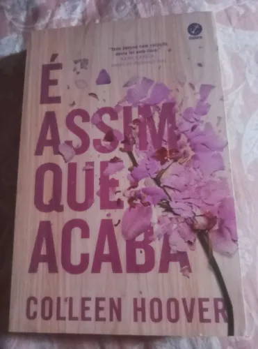 Livro "É assim que acaba"
