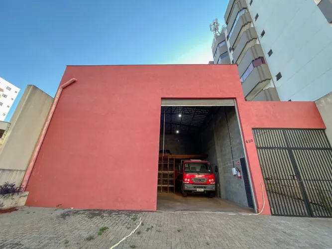 Barracão para alugar na região Central, 100 m², Londrina/PR