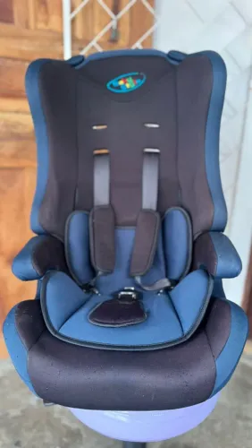 Cadeirinha para carro / bebê conforto 