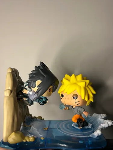 Funko Naruto vs Sasuke