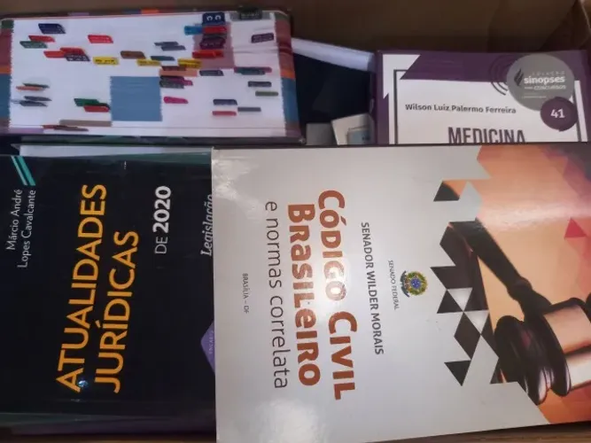 DOAÇÃO DE LIVROS - DIREITO