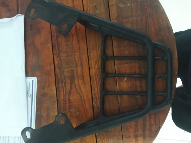Suporte de baú Lander 250