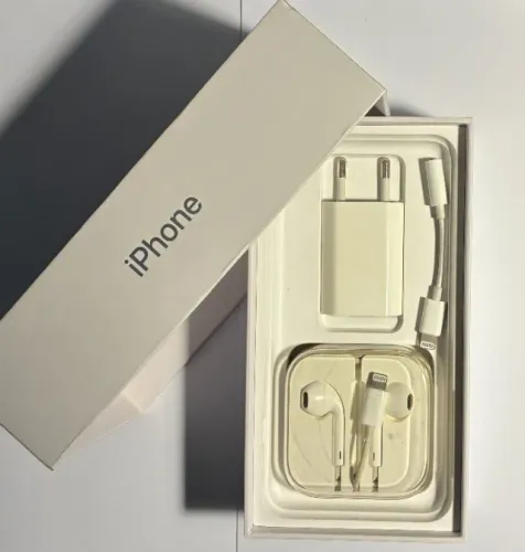iPhone 8 Apple 64GB Preto Completo Carregador Fone Original Cabo Anker com Pouco Uso