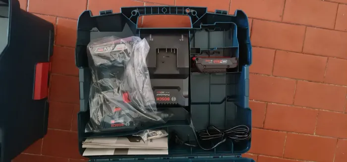 Furadeira parafusadeira Bosch
