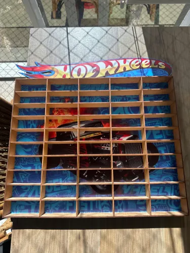 Porta hotweels de 50 lugares