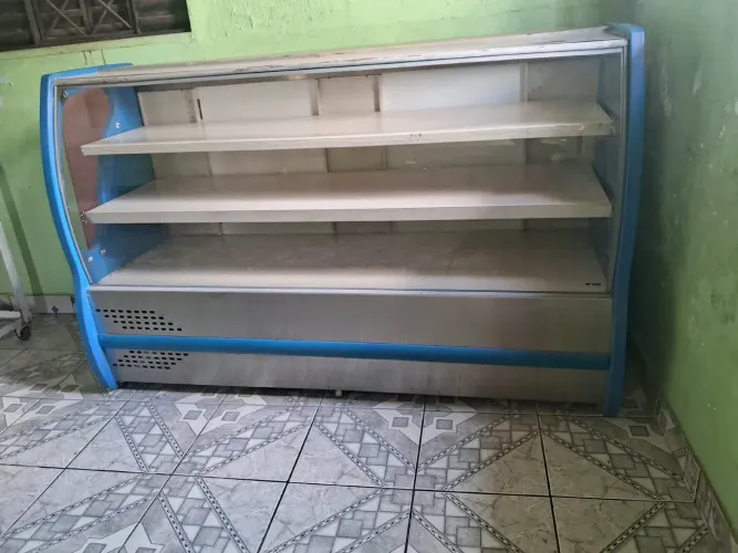 Balcão expositor de pães e biscoitos 1,90m