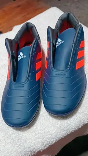Chuteira Adidas masculino