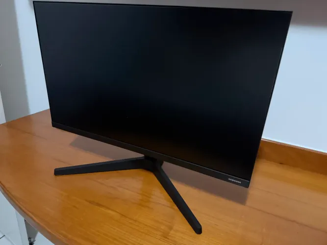 Monitor Gamer Samsung 24" FHD 75Hz HDMI VGA Freesync Preto Série T350