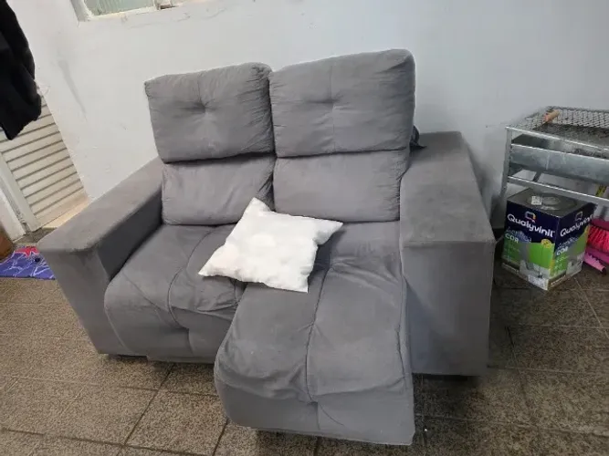 Sofa retrátil dois lugares