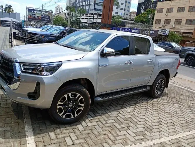Toyota Hilux CD SRX 4X4 2.8 TDI 16V Diesel Aut. 2026