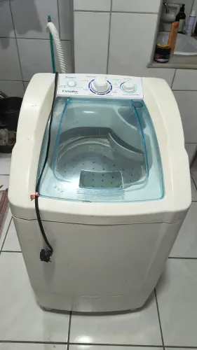 Máquina de lavar roupas Esmaltec