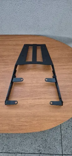 Suporte de baú para XJ6