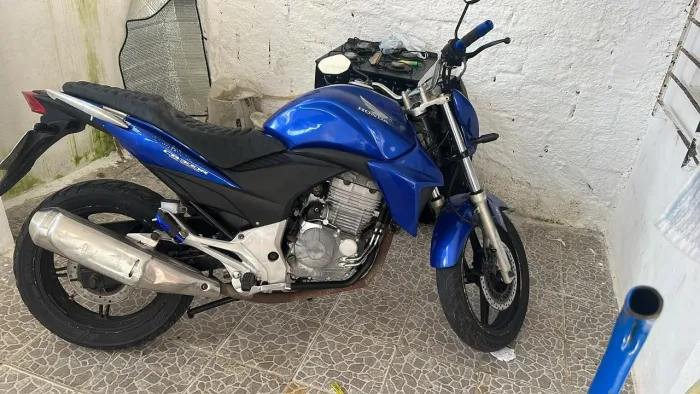 HONDA CB 300R