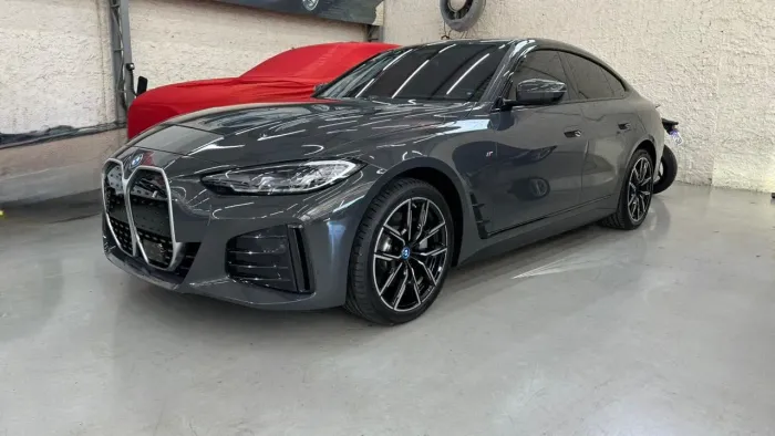 BMW i4 E-drive 35 M Sport (elétrico) 2023