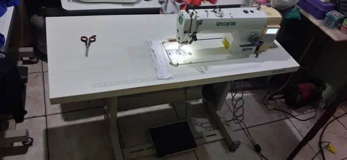 Hehe psiu vendo uma máquina reta eletrônica zoje bem conservada