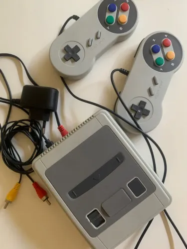 Video Game Retro NINTENDO CONSOLE 620 Jogos 8 bits 2 Controles