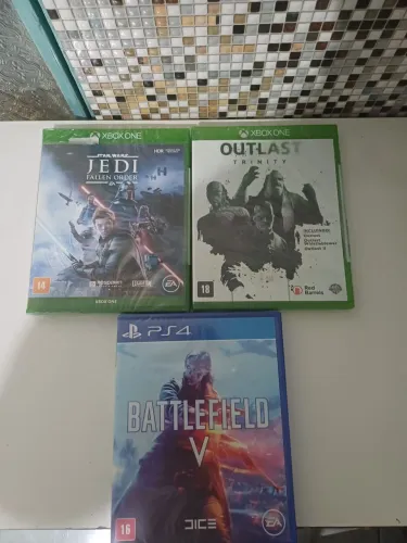 Jogos PS4 e Xbox (Lacrados)