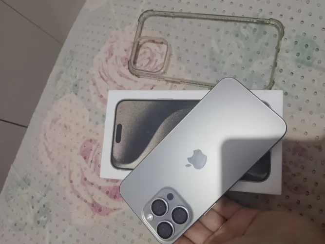 Vendo iPhone 15 pro Max 512 gigas 