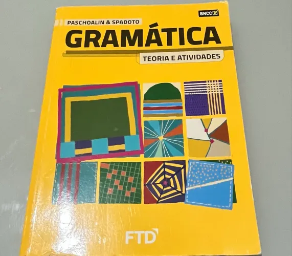 Livro Gramática teoria e atividades