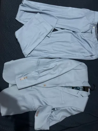 Terno azul claro Fatiota Legítimo, Traje 50 calça 44, Usado uma única vez.