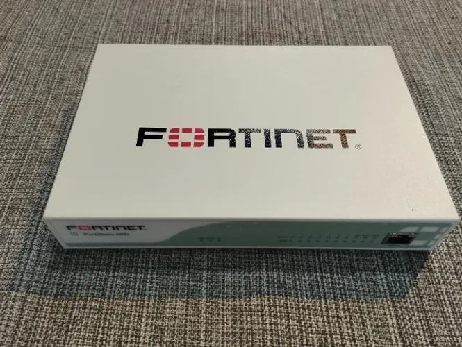 Roteador Fortinet Série 60D FortiGate 60D