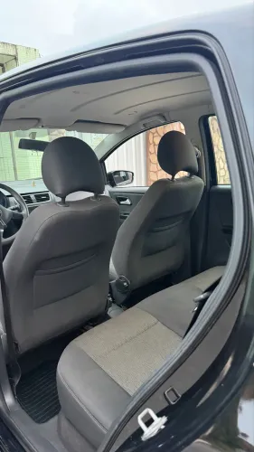 Volkswagen Fox 1.0 MI Total Flex 8V 5P 2013