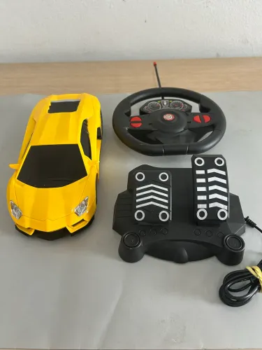 Carrinho De Controle Remoto Carro Estilo Italiano Amarelo
