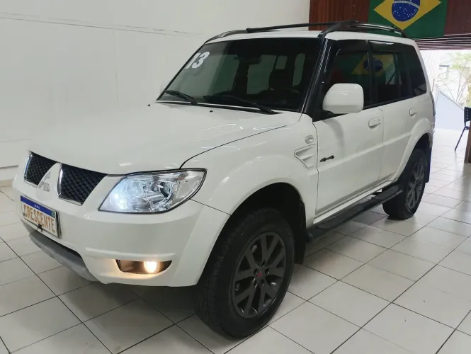 Mitsubishi Pajero TR4 2.0/ 2.0 Flex 16V 4X4 Aut. 2013