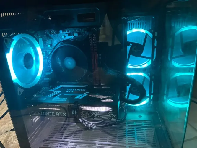 PC Gamer Ryzen 5 5600 + RTX 5050, 16GB RAM, SSD 120GB + HD 1TB