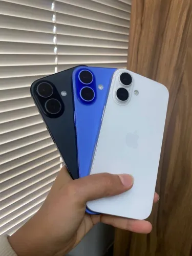 Iphone 16 branco azul e preto 128gb