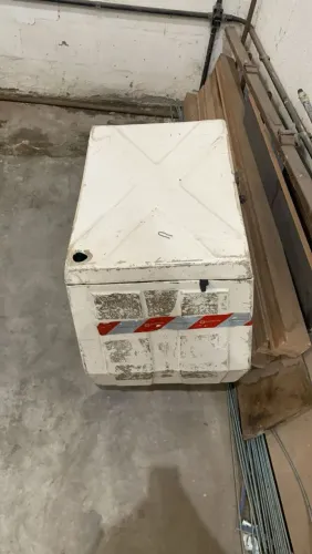 Vendo Baú de fibra