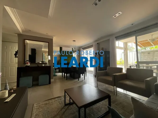 CASA EM CONDOMÍNIO - TAMBORÉ - SP