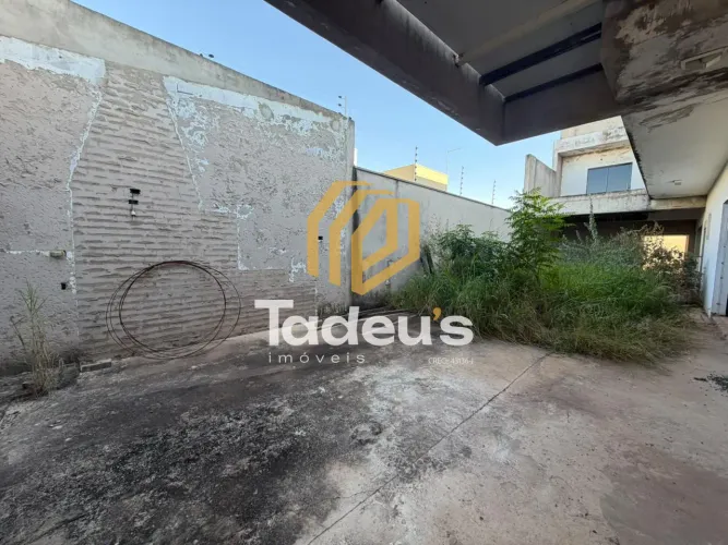 Casa com 3 dormitórios à venda, 330m² por R$ 680.000,00 - Terras de Santa Bárbara - Santa 