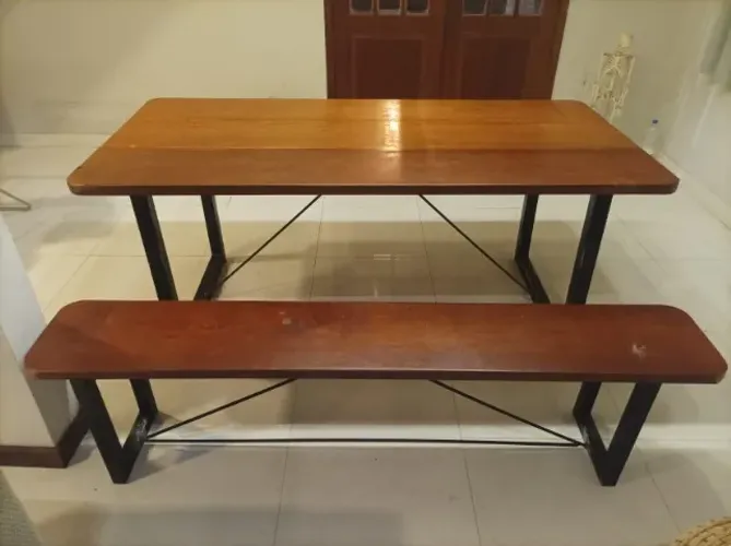 Mesa jantar madeira e metalon 180x80cm (Demolição)